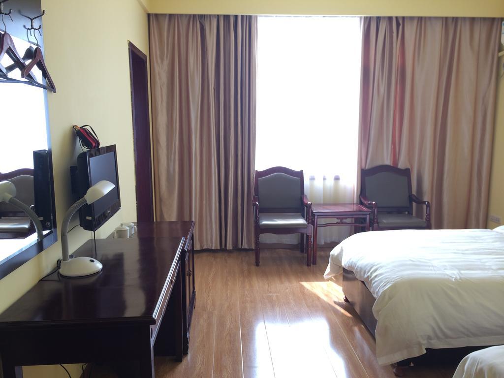 Wudang International Youth Hostel Danjiangkou Zimmer foto